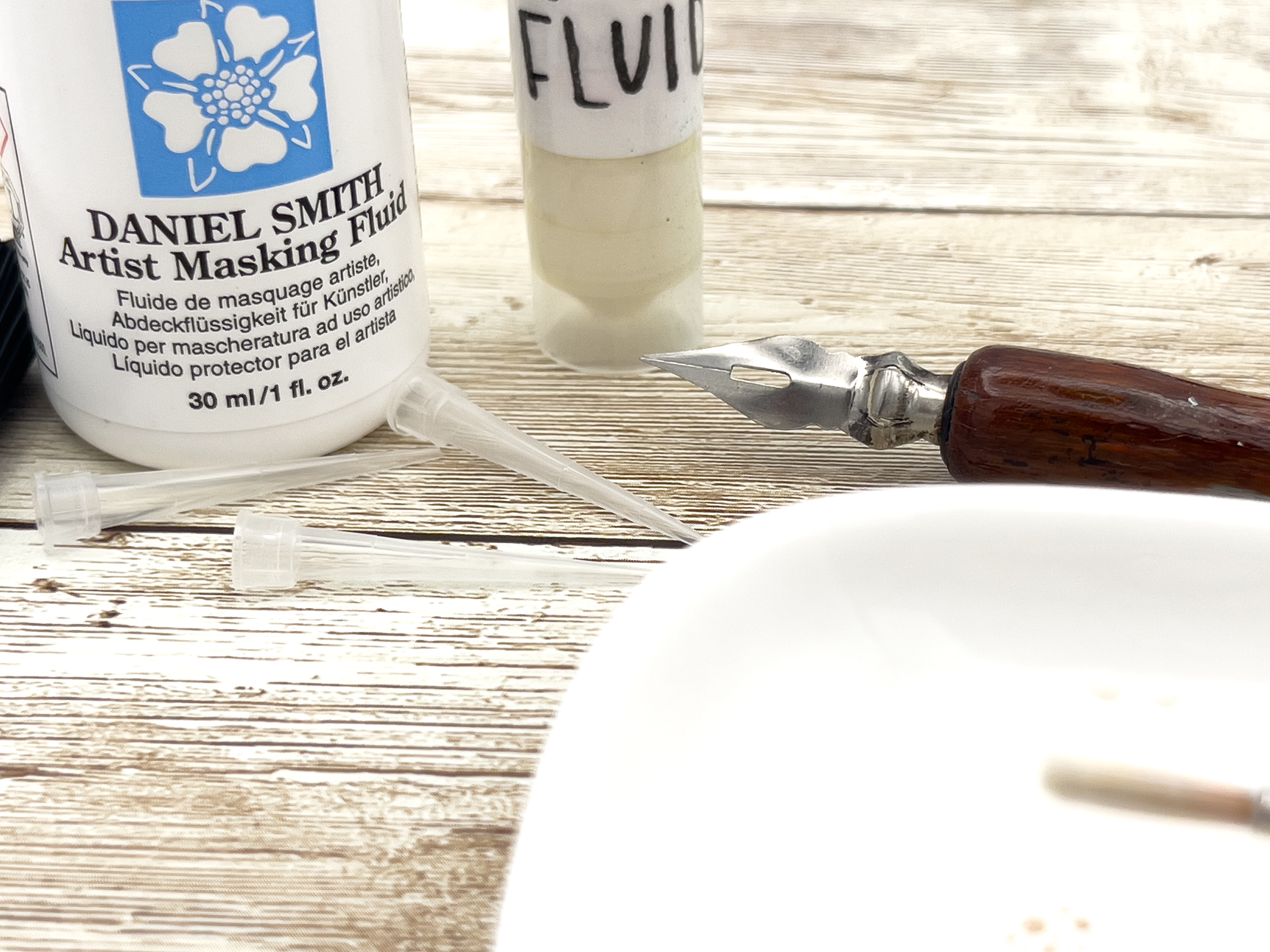Preserve the Sparkle – How to Use DANIEL SMITH Masking Fluid for Crisp Clean Highlights-6