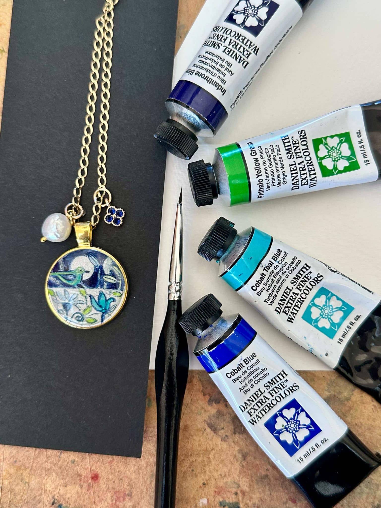 Những kiệt tác nhỏ – Trang sức màu nước của Caroline Deeble sử dụng DANIEL SMITH Watercolor Ground-10