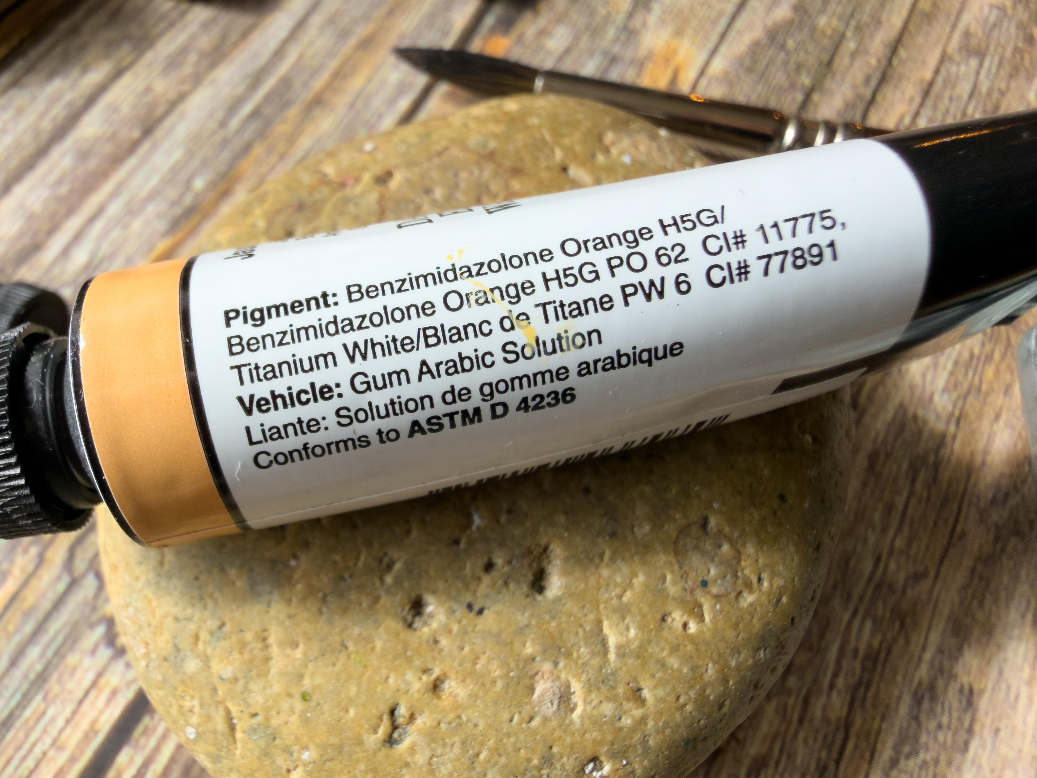 How To Read a DANIEL SMITH Paint Tube-9